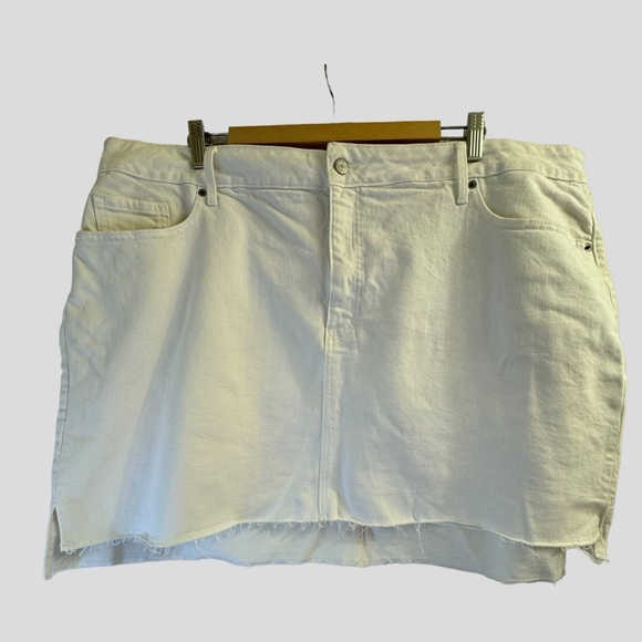 Old Navy Women’s Jean Skirt 22 White Mini - Picture 1 of 10